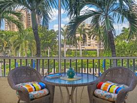 Idyllic inland condo with pool and beach access