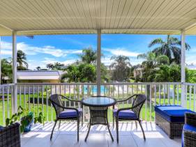 Inland condo with pool, spa, tennis and steps to beach