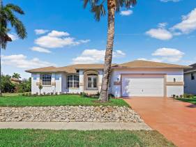 Inviting, quiet home in with pool and steps to beach