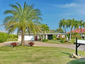 Delightful home with pool and direct boating access