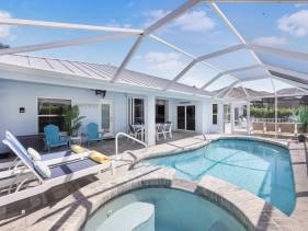 Coastal home with pool/spa and steps to beach and food