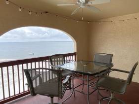 "Bienvenue" Charming Condo with Stunning Water views! 