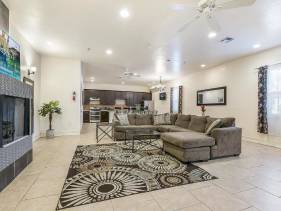 Spacious 3BR/2.5BATH Condo in Great location