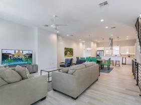 Modern Living in Mid City