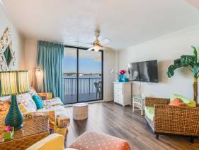 Compass Point 108