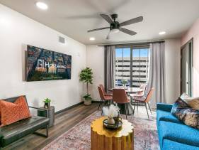 Charming 2BR NOLA Respite Condo with 2 Balconies