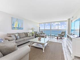 Edgewater West 102