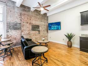 Gorgeous 1bd walk to French Quarter/Harrahs Casino