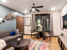 The Pelican's 2BR Southern Charm Condo 2 Balconies