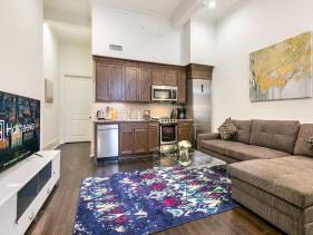 Retreat on Canal • French Quarter Next Door