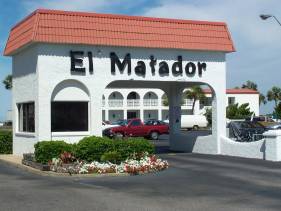El Matador 524 by Alicia Hollis Rentals Fully Furn long