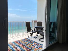 Laketown Wharf 2118