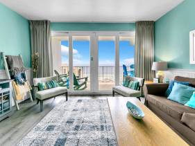 Laketown Wharf 1326
