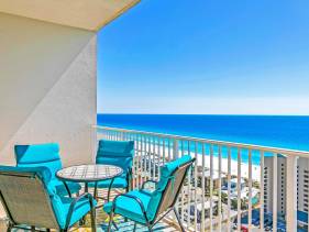 Laketown Wharf 2017