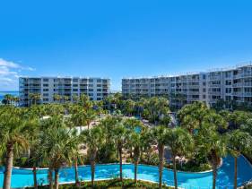 Destin West Bayside Heron 507- A Wave From It All