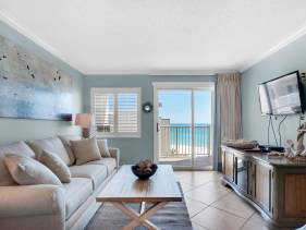 Holiday Surf and Racquet Club 711