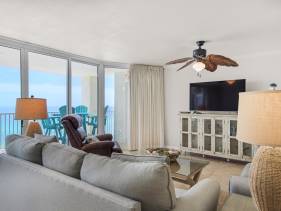 Long Beach Resort 4-1101