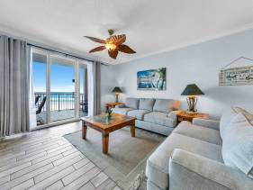 Twin Palms 402