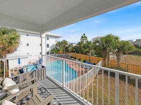 Beachside Villas 1123- A Sandy Carol