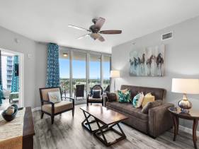 Palms Resort #2715 Full 2 Bedroom