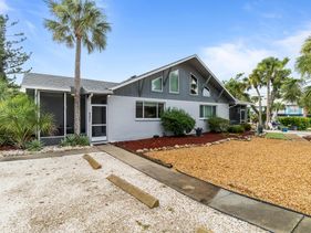 Sanibel Shores B2