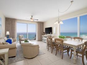 Water Park On-Site! 2 Beachfront Master Suites! Corner 