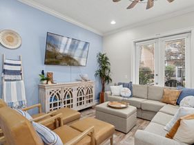 Escape to Sand Dollar Holler: Coastal Retreat, 3 Beds,