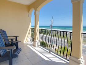 Walk To The Beach! 3 Story Home! 2 Balconies With Gulf
