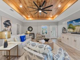 Charming 3/2 Beach House w/ POOL & Golf Cart INCLUDED -