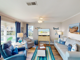 Beach Home with Private Pool & Beach Access - Sleeps 4