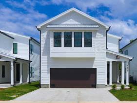 Stunning 3br/2.5ba, Pet Friendly, sleeps 12