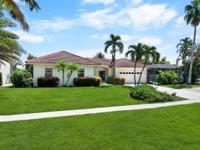 Pet-friendly waterside home with pool/steps to beach