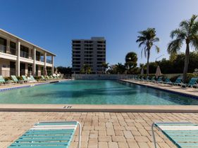 6415 midnight pass road unit 605