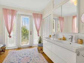 Historic Beasley House with Heated Pool