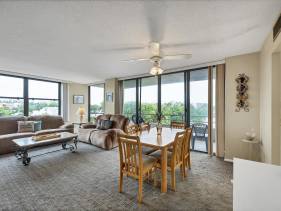 6415 midnight pass road unit 304