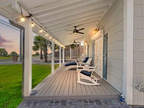Cute Beach Cottage Steps to the Beach! Panama City Beac