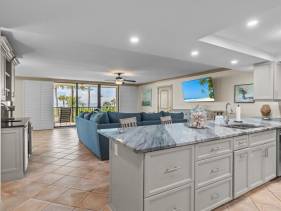 Poinciana 2B