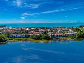 Anna Maria Island Runaway Tropical Dream