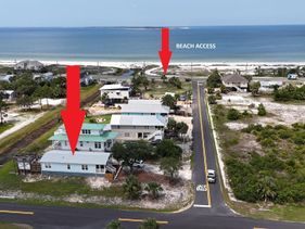 Pet Friendly Beach House - Hakuna Matata
