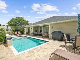 Pet Friendly Beach House - Paradise on Palm