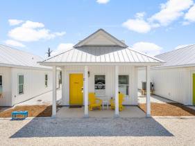 Cape Cottages - Pelican Cottage