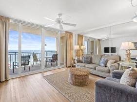 Emerald Beach Resort 626