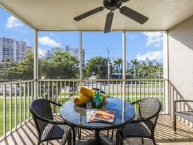 Alluring condo with pool, tennis and steps to beach