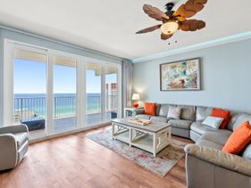 Laketown Wharf Beach Resort 1720
