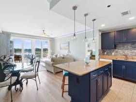Laketown Wharf Beach Resort 329