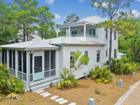 Magnolia Cottages by the Sea - Suite Escape