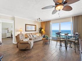 Long Beach Resort 2-1005