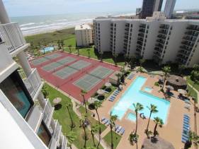 Royale Beach & Tennis Resort Inviting 2BR Condo with Te