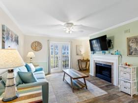 Colony Club H6