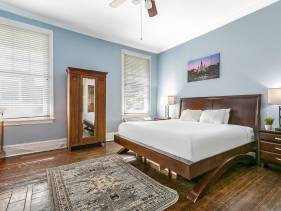 NOLA Vibes | Cozy Studio on Canal Street